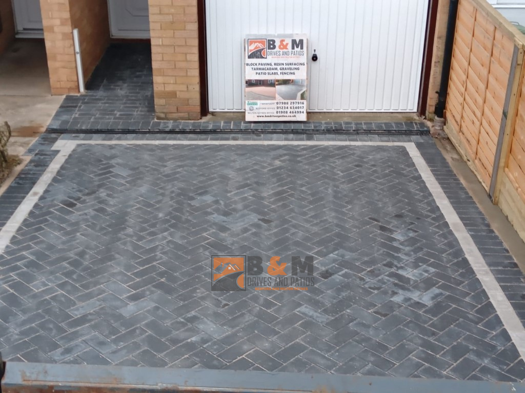 Charcoal Block Paved Driveway in Oldbrook, Milton Keynes
