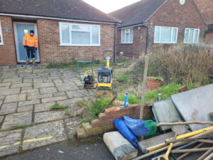 Tegula Paved Driveway with Charcoal Borders in Leighton Buzzard