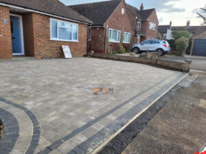Tegula Paved Driveway with Charcoal Borders in Leighton Buzzard
